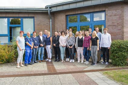 Azubis der Stadtverwaltung zu Besuch in der Hundsburgallee